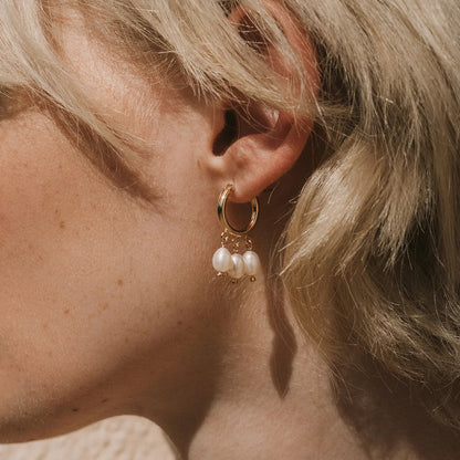 Stainless steel pearl earrings