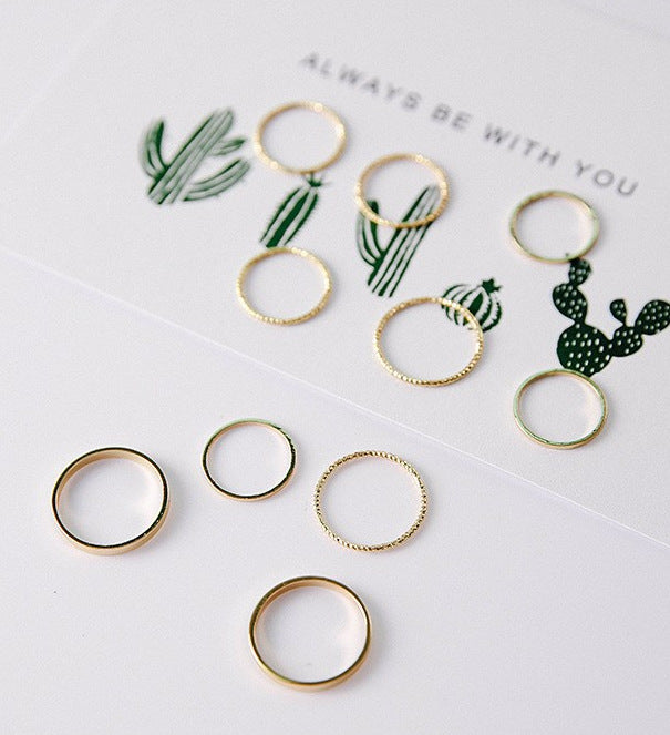 Ten-piece set of rings and thin rings.