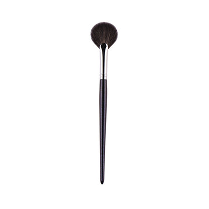 Fan Highlighter Brush (Goat Hair Fine Tip)