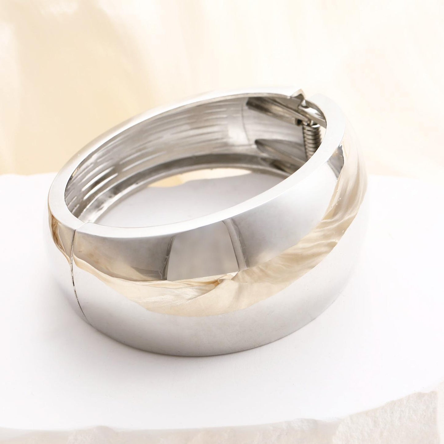 Wide-Edge Mirror Bracelet
