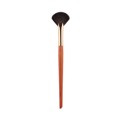 Fan Highlighter Brush (Goat Hair Fine Tip)