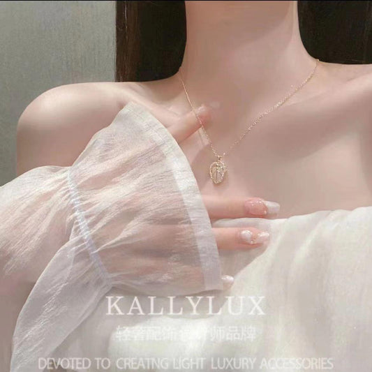 Women's Leaf Opal Titanium Steel Collarbone Necklace — Fade-Resistant Elegant