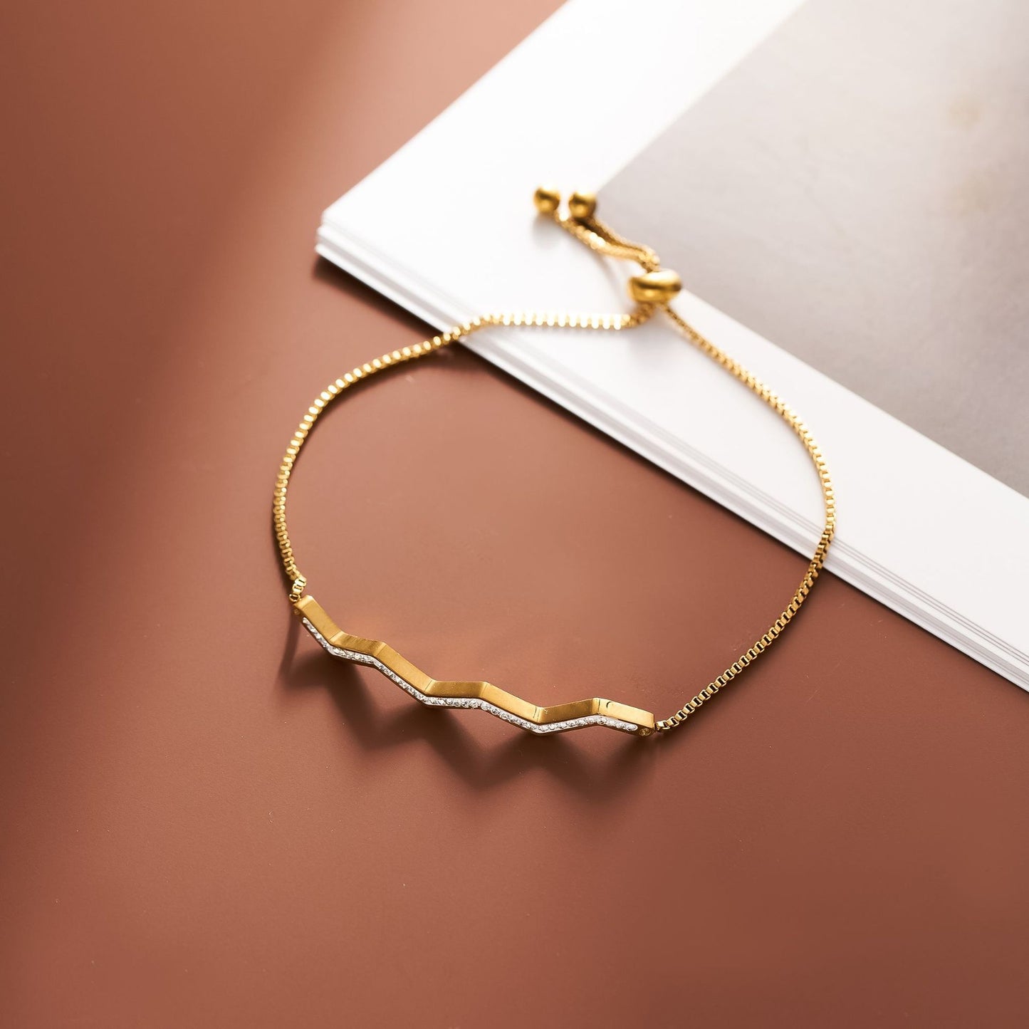 Women's Adjustable Titanium Steel Wave Box-Chain Bracelet with Diamond Accents (Non-Fading)