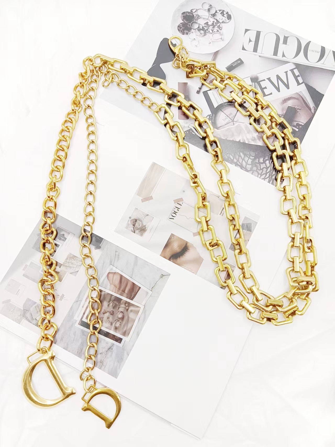 D letter metal chain belt