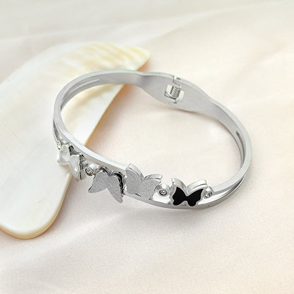 Bracelet butterfly opening