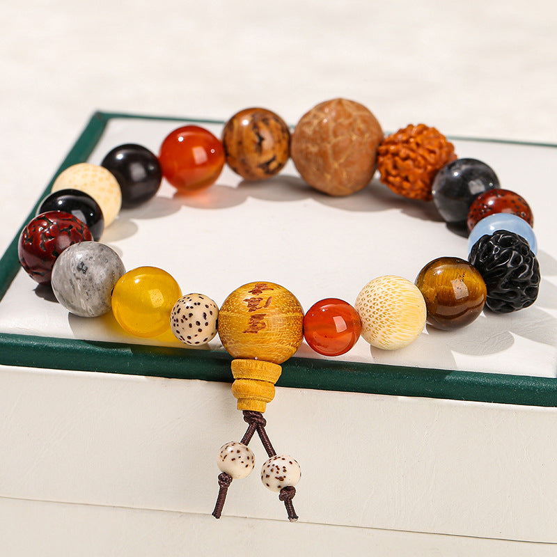 Eighteen-seed Bodhi bracelet.