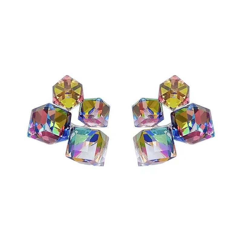Geometric square three-dimensional dream crystal stud earrings