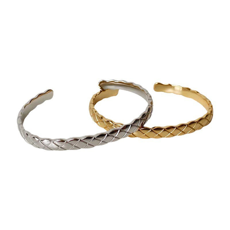 Open rhombus bracelet