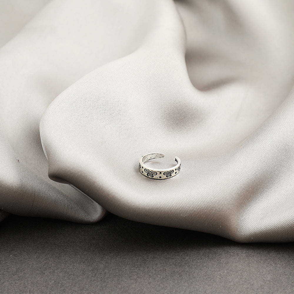 Retro Engraved Butterfly Ring