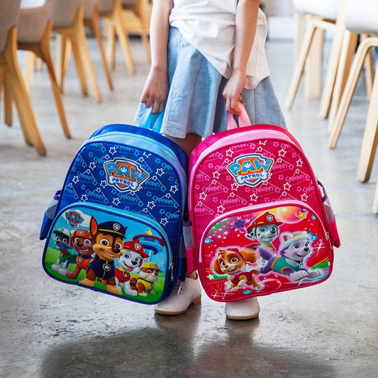 Mochila estampada para alumnos de primaria. 