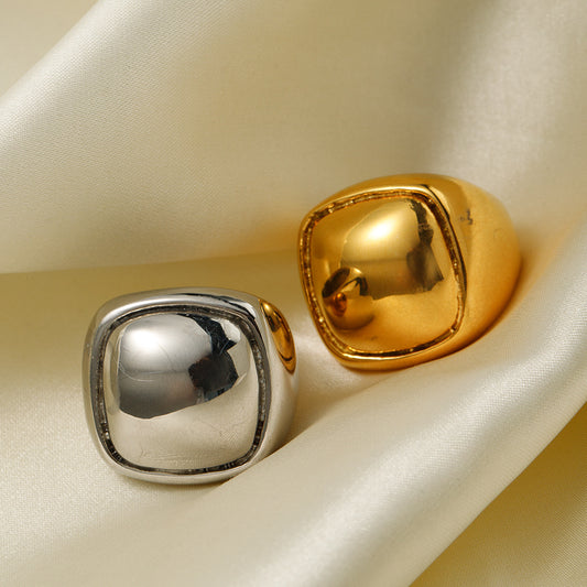 Symmetrical ring