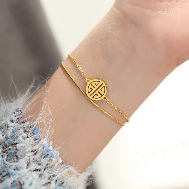 Women's Titanium Steel Adjustable Pull Bracelet (Non-Fading)