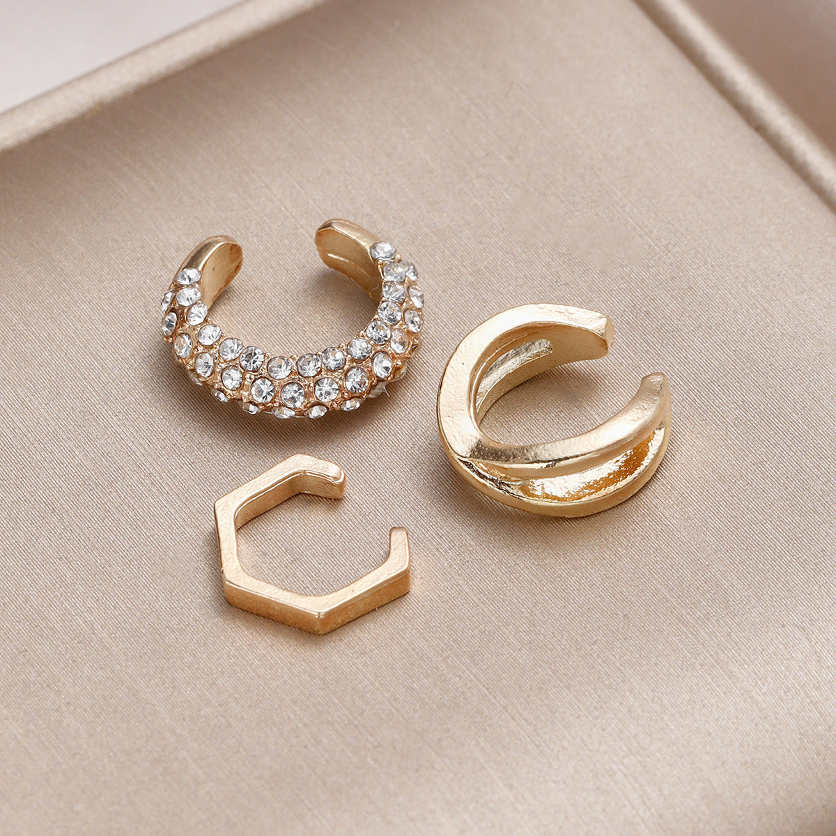3-piece diamond-studded geometric C-shaped earrings set