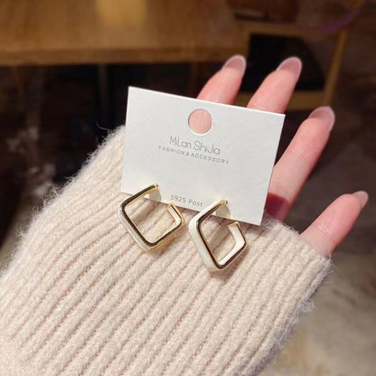 Pendientes cuadrados con forma de gota de esmalte y aguja de plata S925