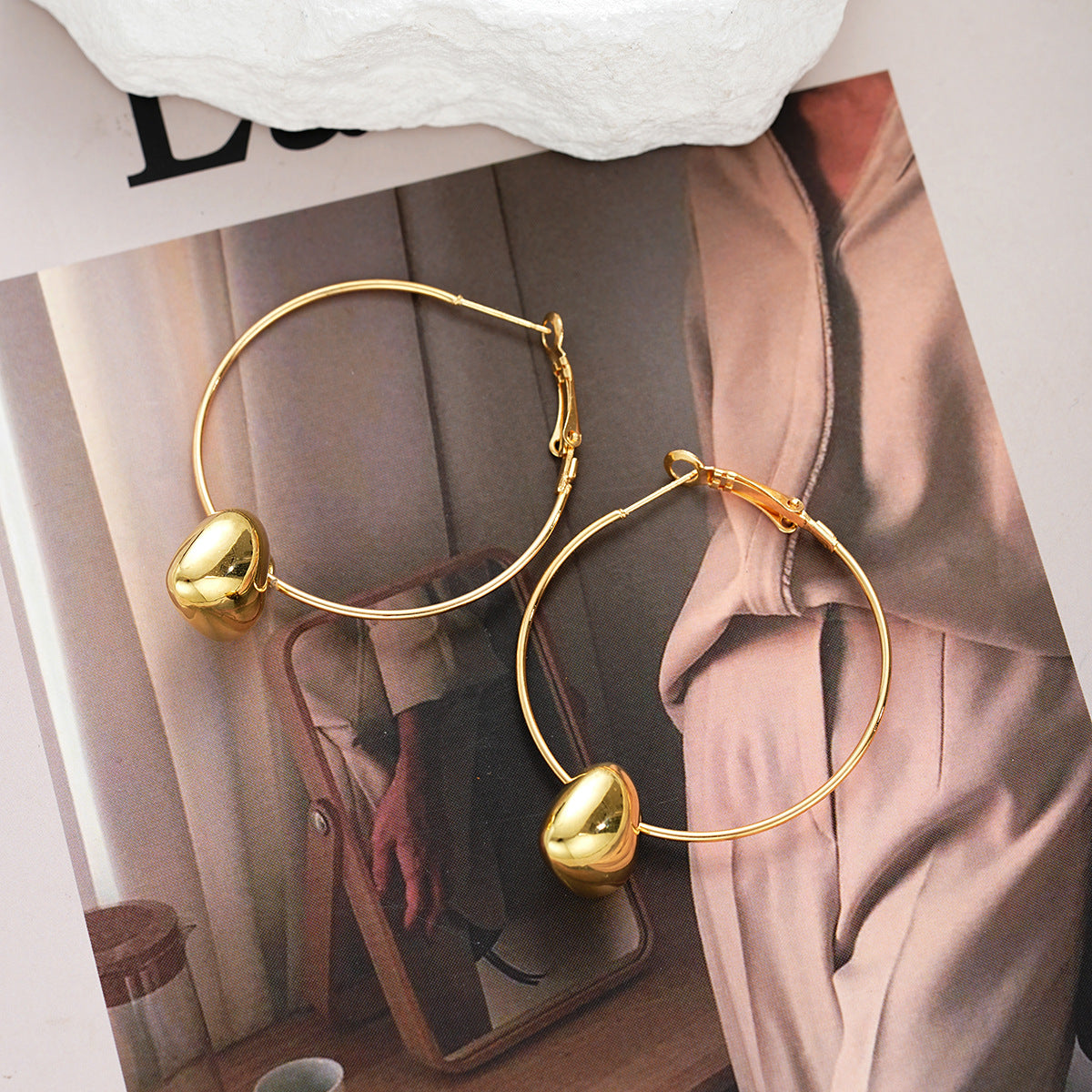 Gold Hollow Heart Hoop Earrings