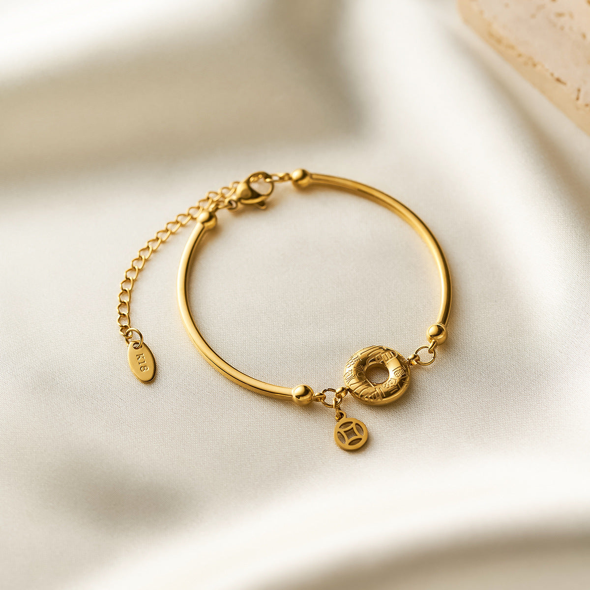 Women's 18K Gold-Plated Titanium Steel Lucky-Character Safety-Buckle Bracelet