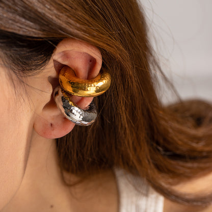 Textured C-shaped ear clip jewelry