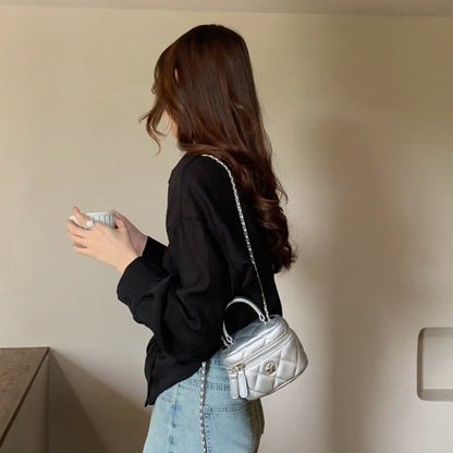 Bolso bandolera pequeño con cadena estilo Chanel 