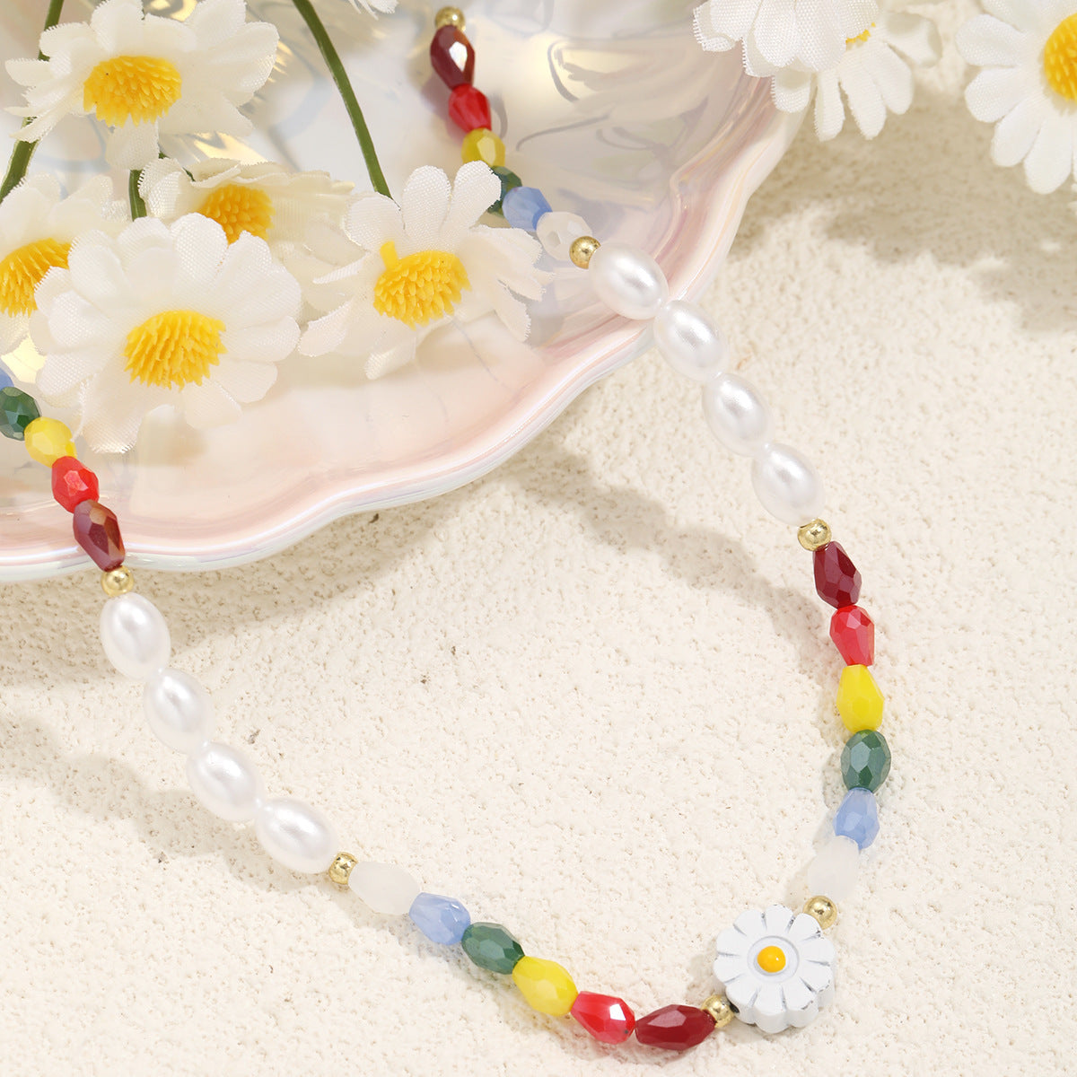 Colorful Pearl Daisy Necklace