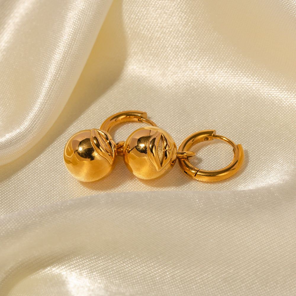 Fashionable twist hoop earrings