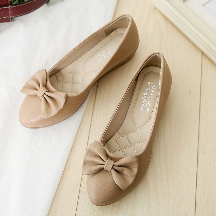 Versatile bow shoes