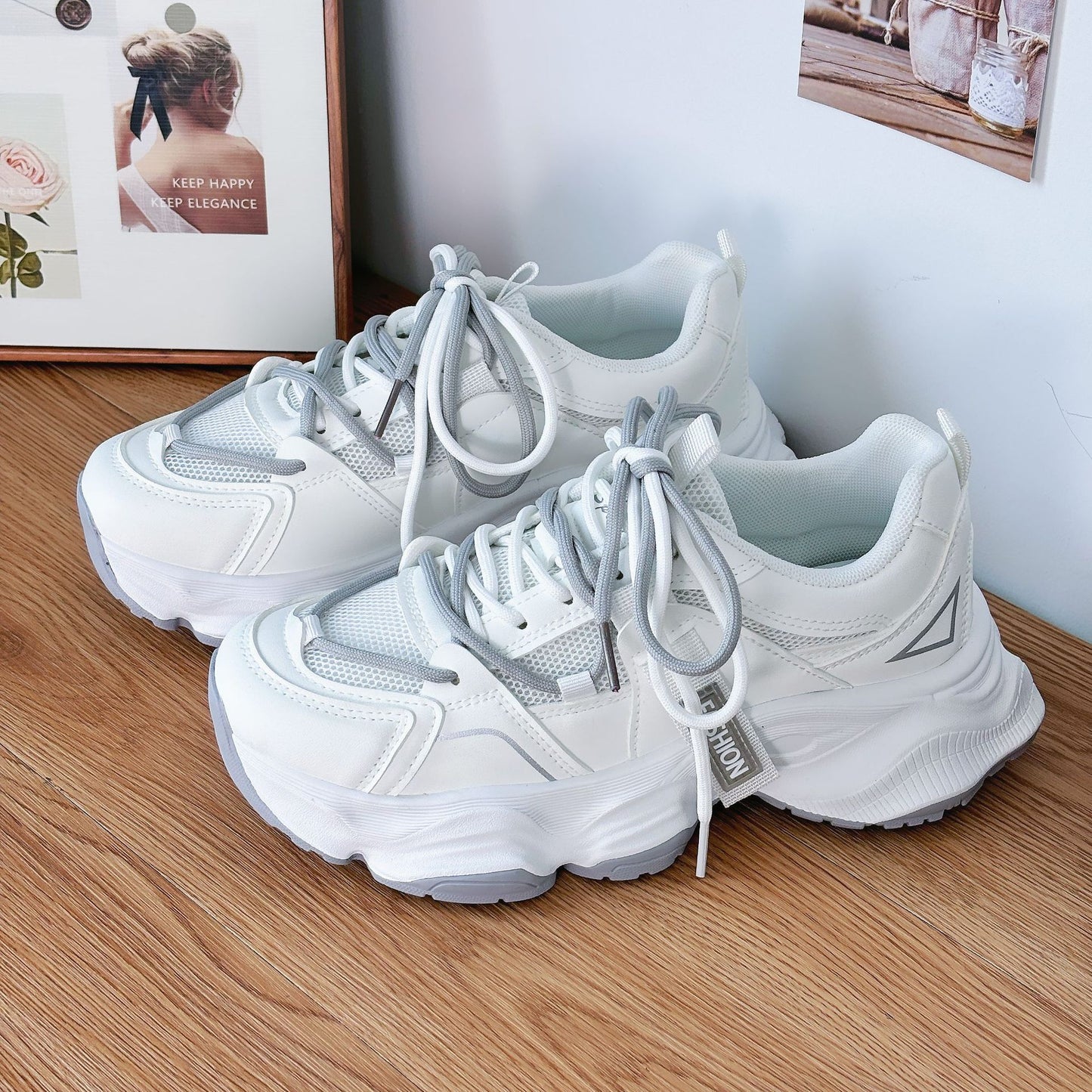 Zapatillas casual de mujer de suela gruesa zapatos de moda versátiles 