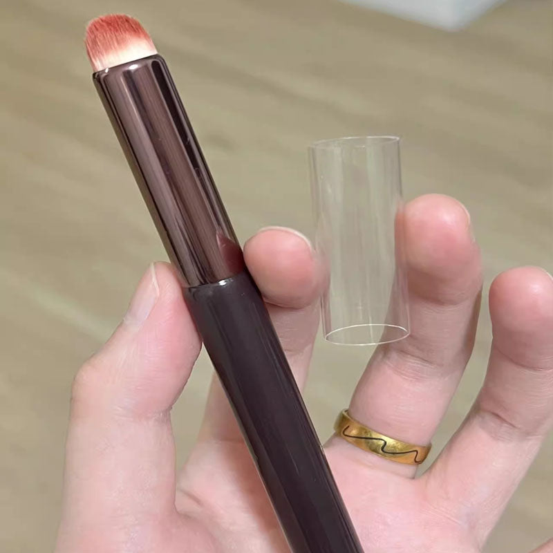 Happyrim Multifunctional Lip and Concealer Brush