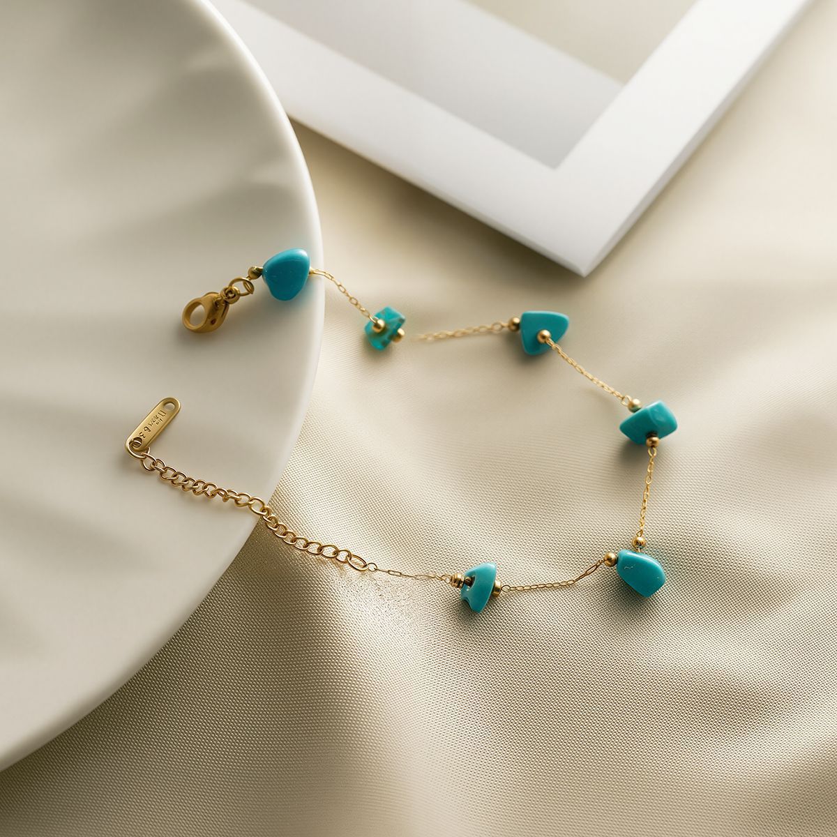 Women's Turquoise 18K Gold-Plated Titanium Steel Bracelet — Ethnic Style