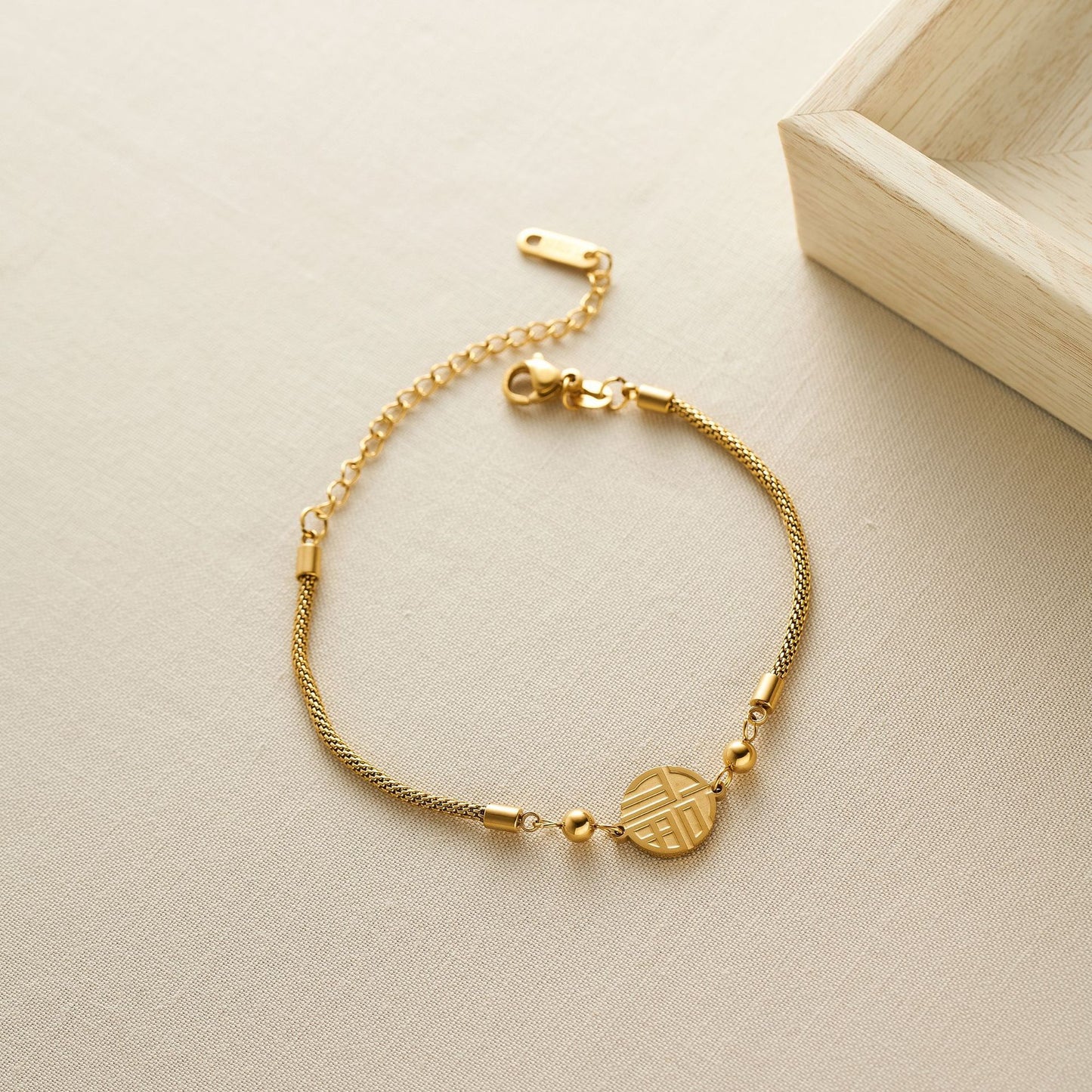 Women's Double-Sided "Fu" Titanium Bracelet — 18K Gold-Plated, Non-Fading