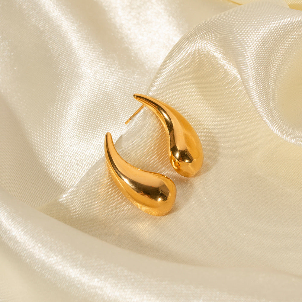 18k gold teardrop earrings