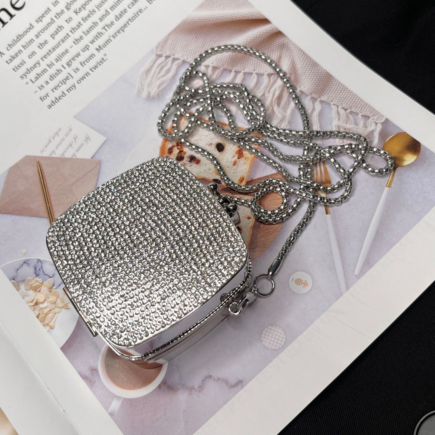 Full diamond acrylic round cake small bag