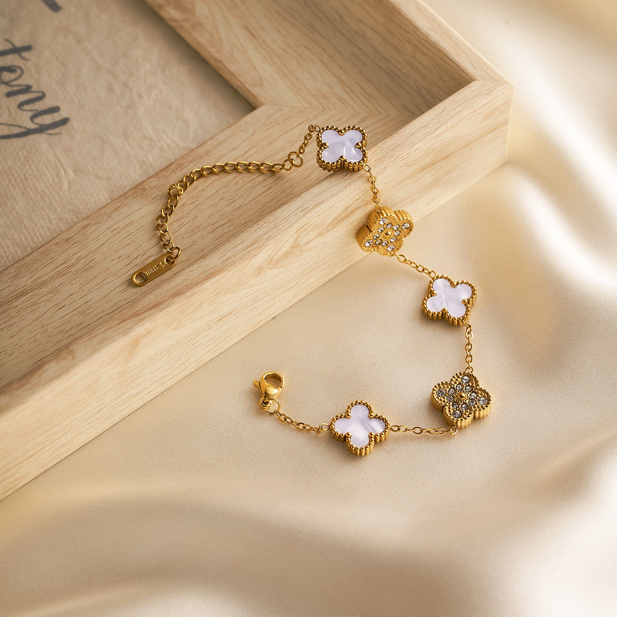 15mm Titanium Steel 18K Gold-Plated Double-Sided Four-Leaf Clover Bracelet