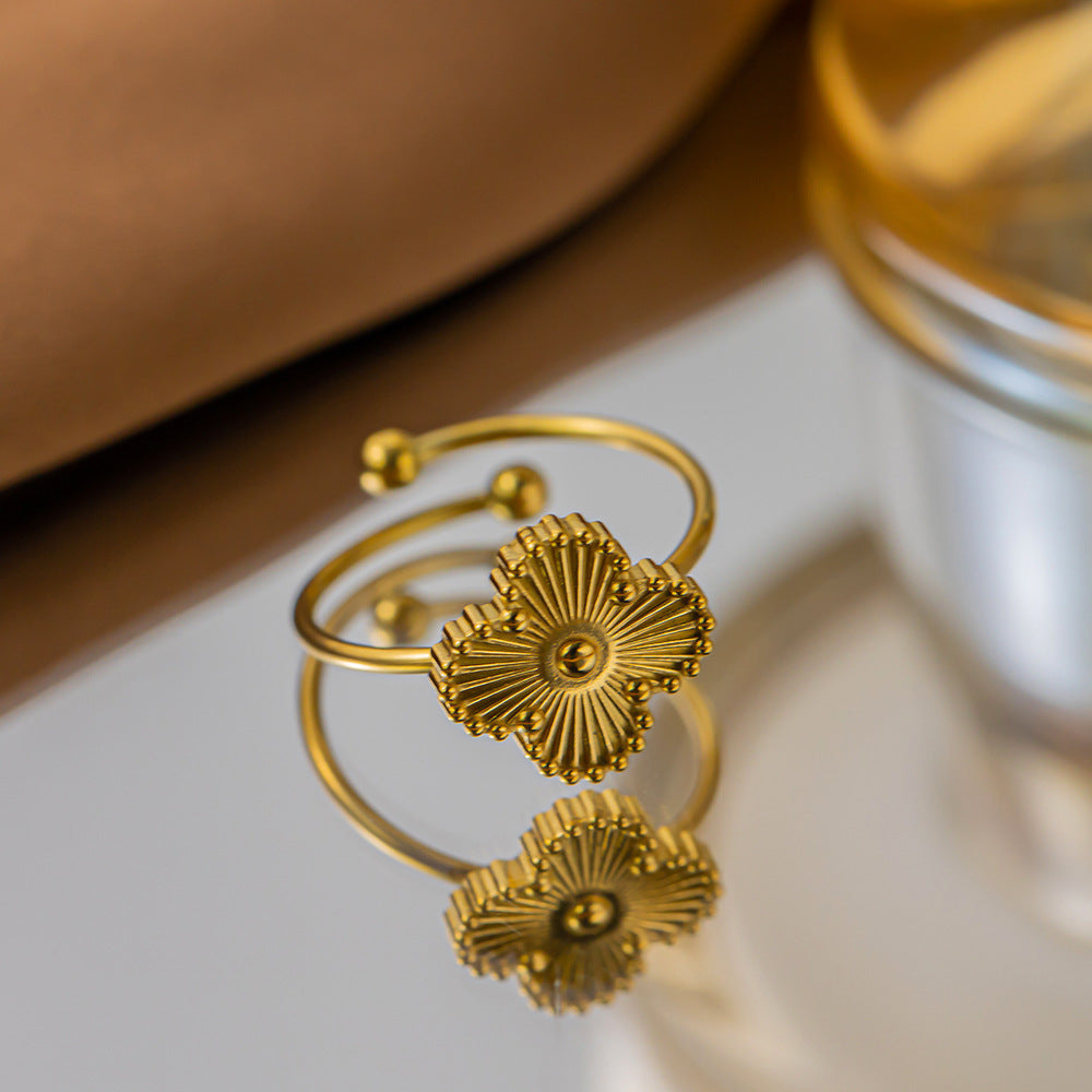 Four-leaf clover titanium steel ring