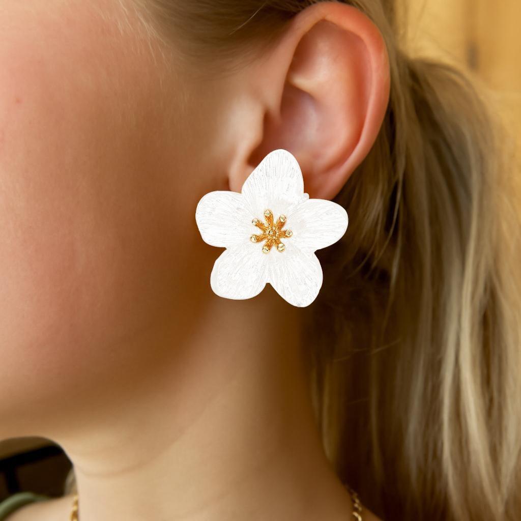 White Double-Layer Flower Stud Earrings