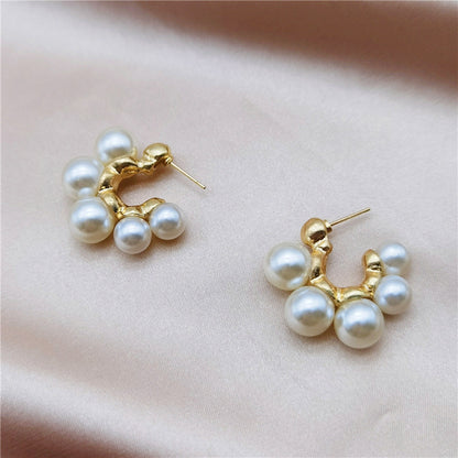 Vintage C-shaped large pearl stud earrings
