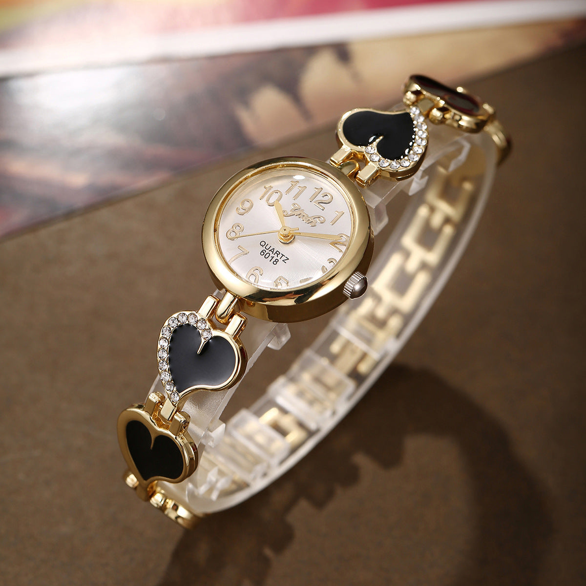 Diamond-encrusted love quartz watch jewelry set