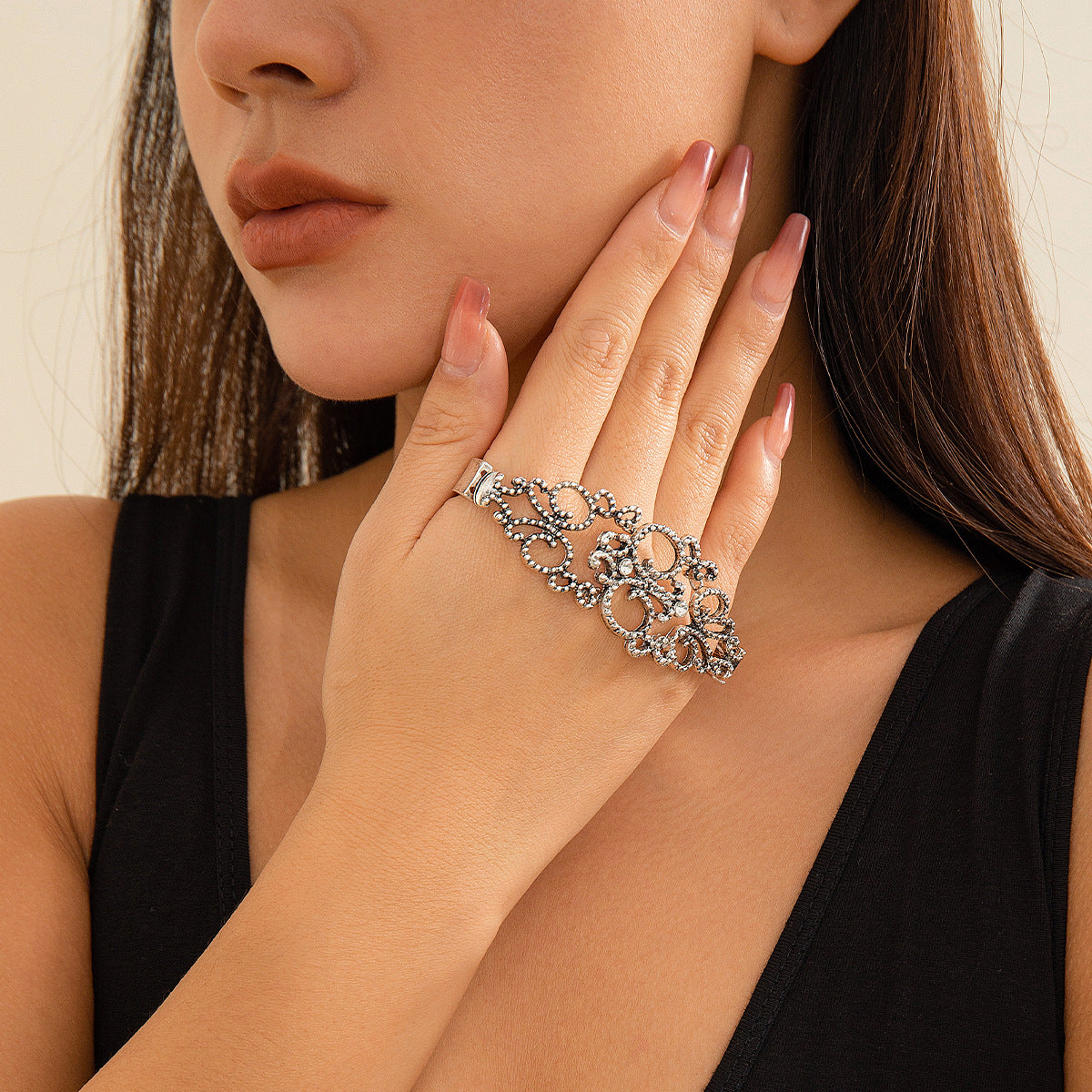 Vintage elegant lace edge bracelet
