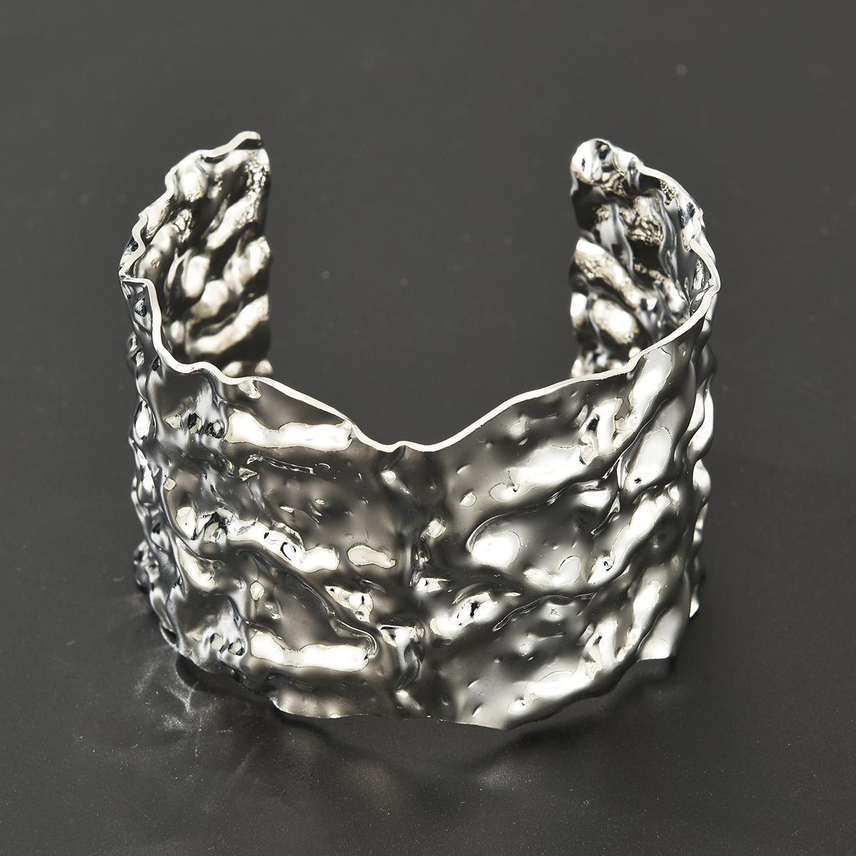 Geometric Flower Opening Bracelet