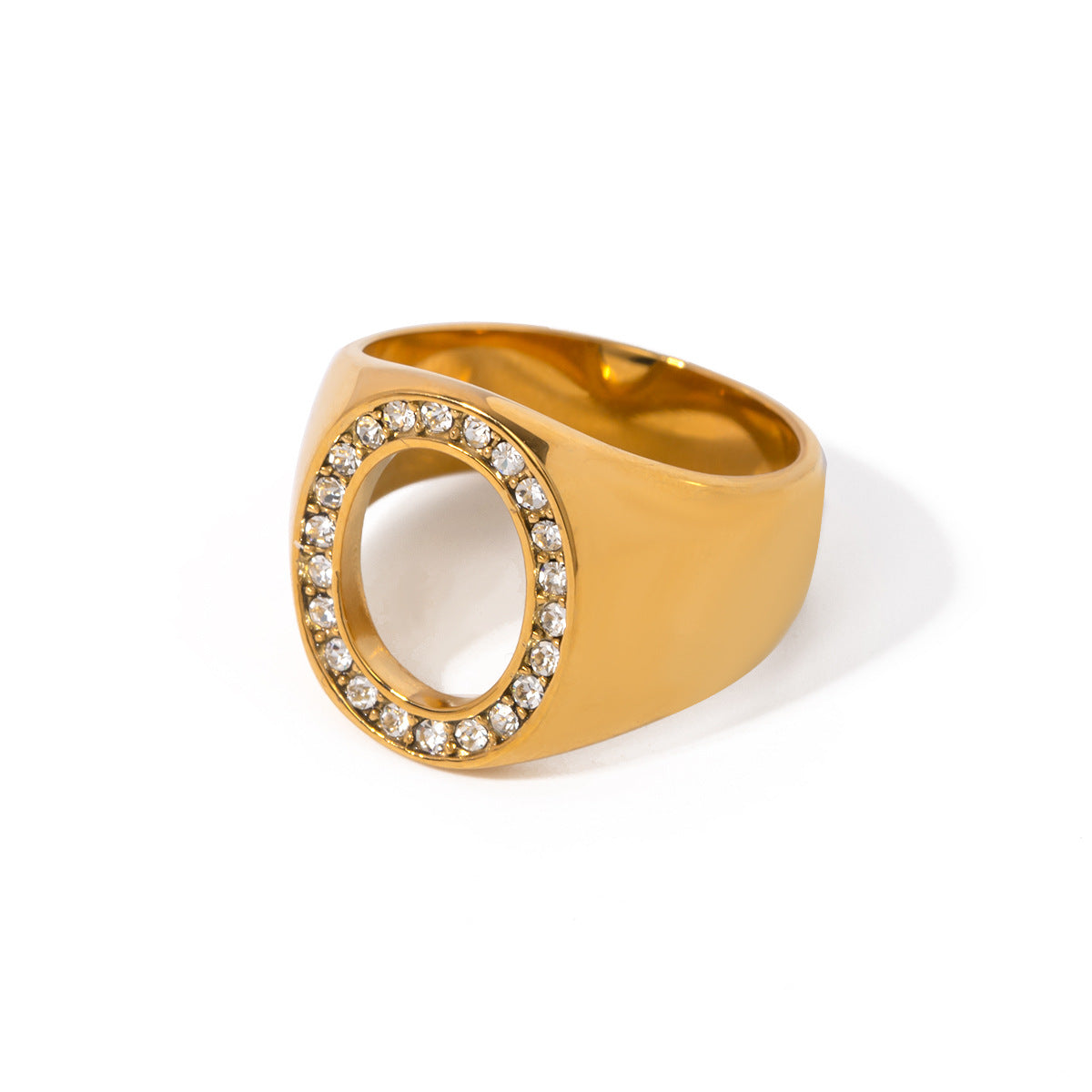 Anillo hueco ovalado de strass 