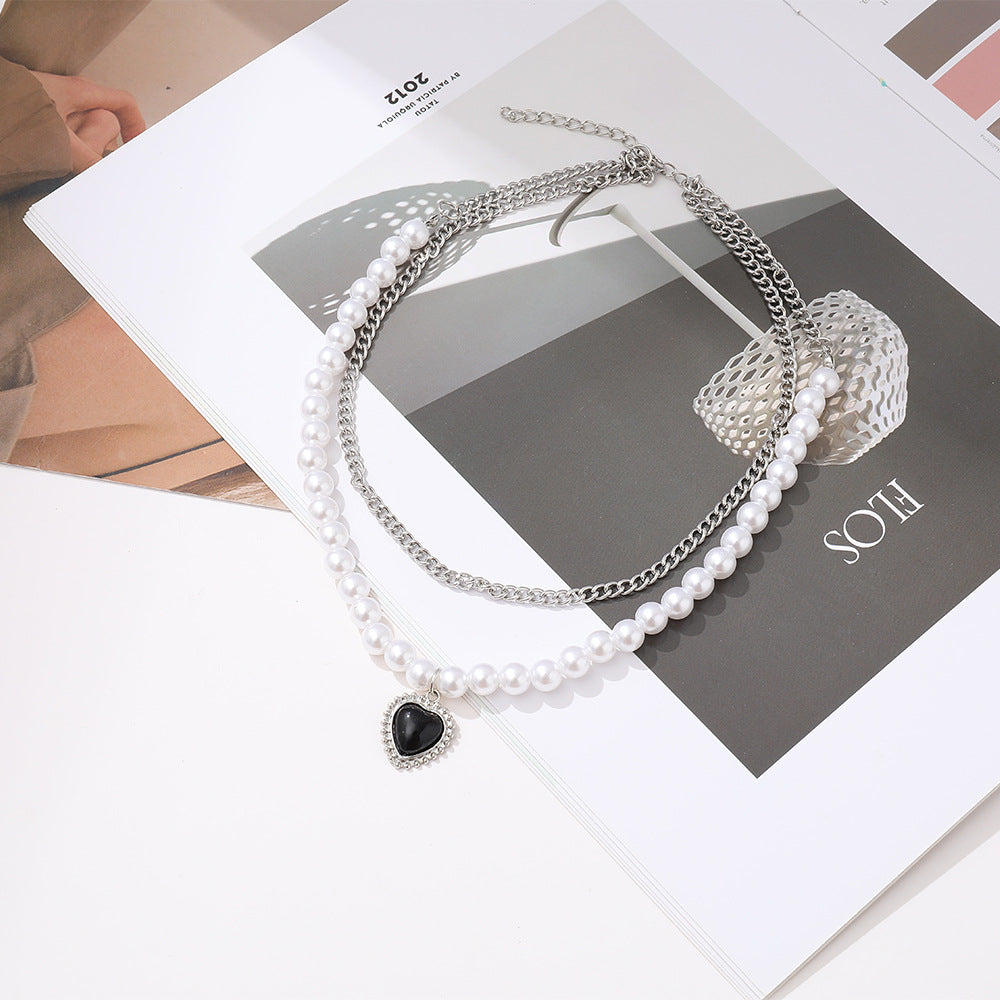 Creative black peach heart clavicle necklace wholesale