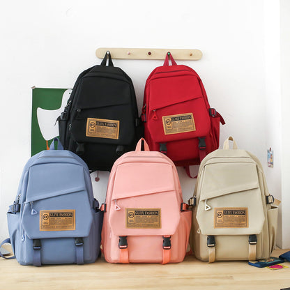 Mochila simple para estudiantes de gran capacidad. 