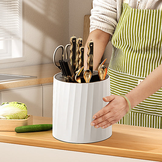 Rotating knife holder