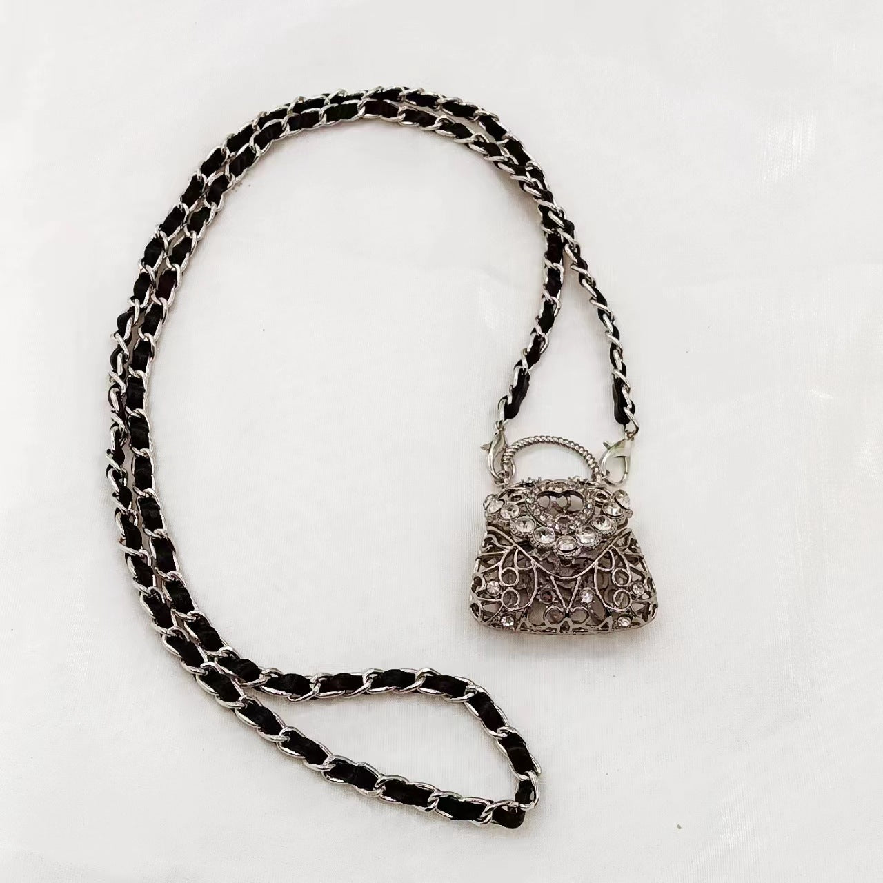 Hollow metal decorative bag