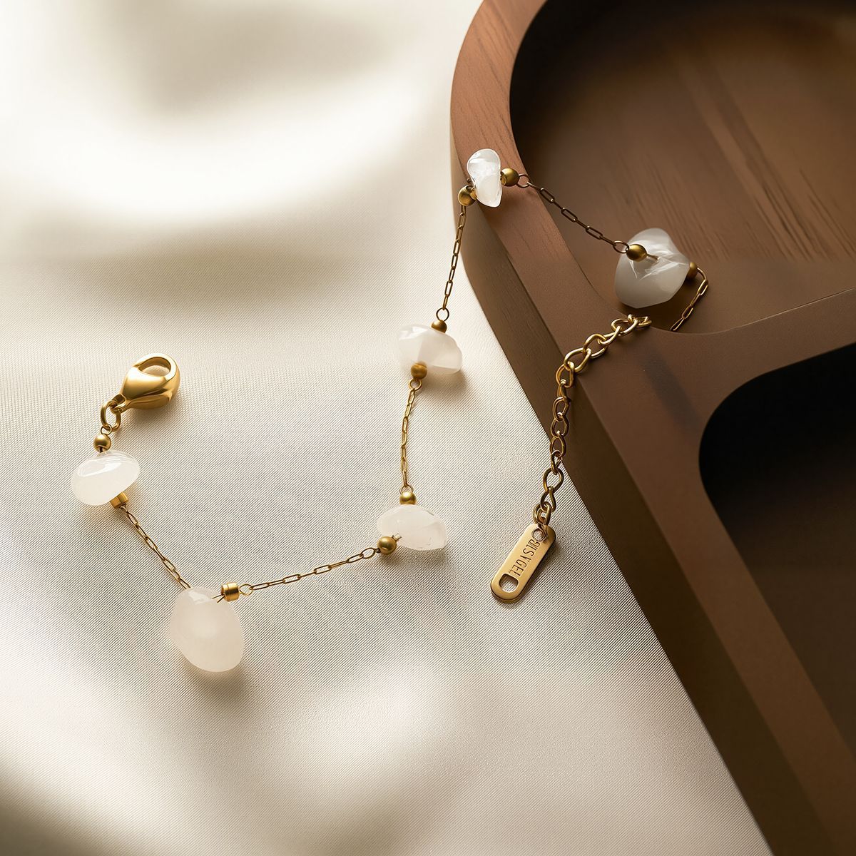 Titanium Steel Women's Geometric Natural Stone Chip Bracelet — Non-Fading