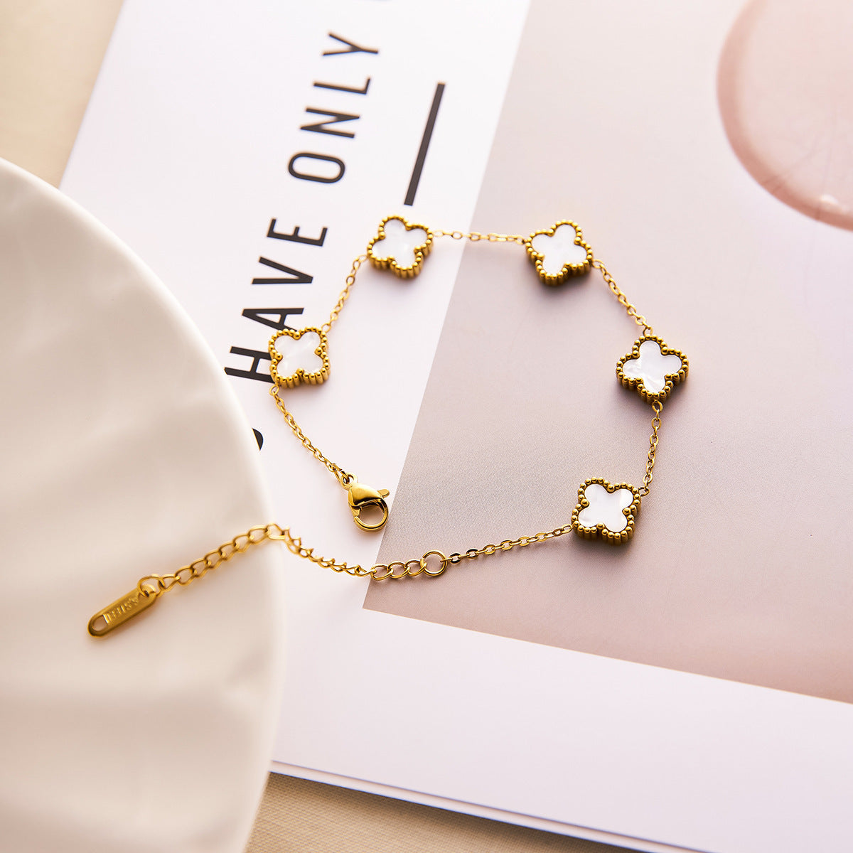 15mm Titanium Steel 18K Gold-Plated Double-Sided Four-Leaf Clover Bracelet