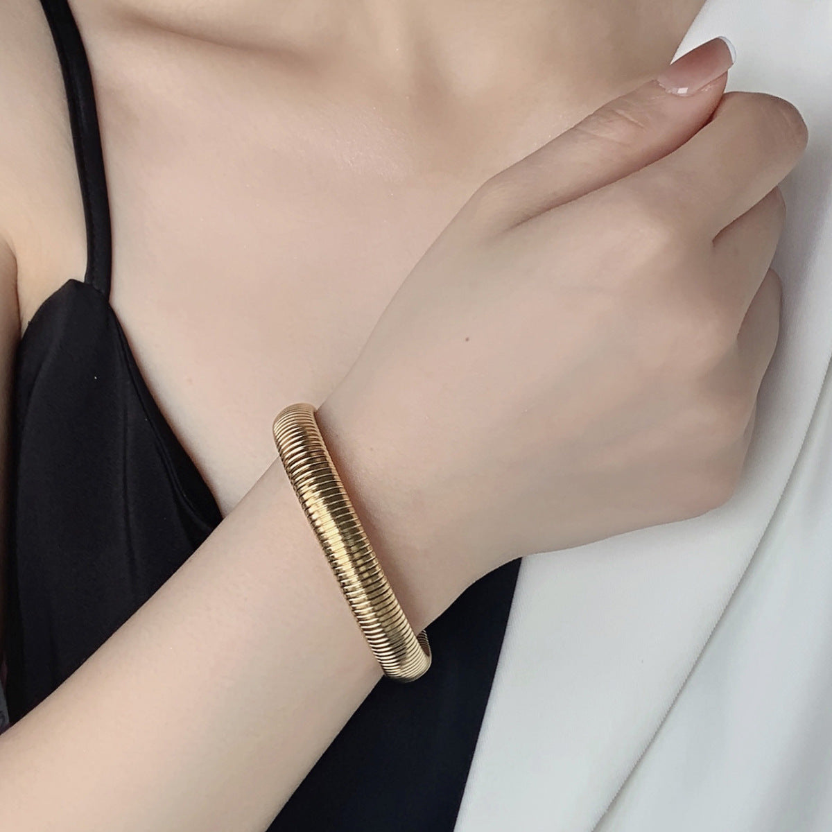 10mm Gold Titanium Steel Snake Bone Elastic Bracelet — Women's European/American Stackable