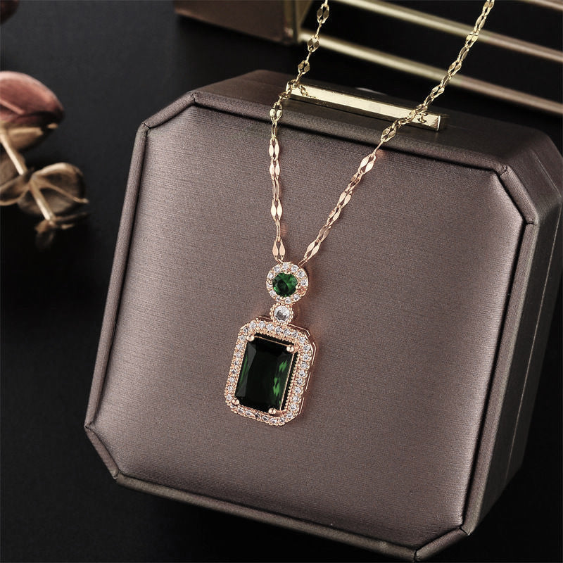 Green Titanium Steel Luxury Collarbone Pendant Necklace