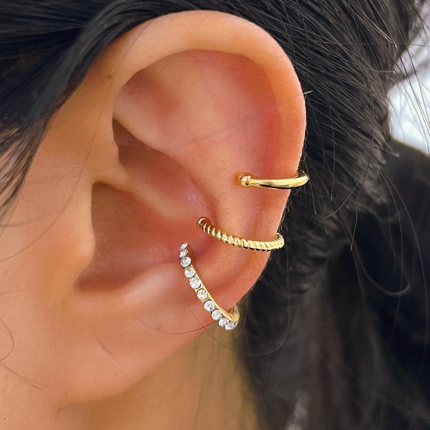 Conjunto de tres piezas con clip para la oreja pequeño 