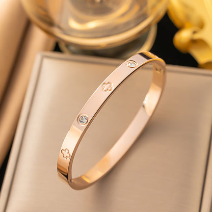 Pulseira elegante de aço inoxidável com fivela de diamante, pulseira de trevo simples para mulheres 
