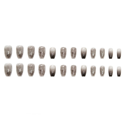 Uñas francesas con degradado oscuro 